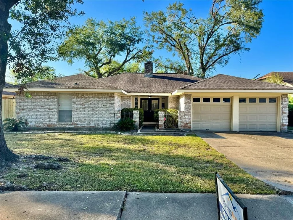 Unit for sale at 4111 Saratoga Drive, Houston, TX 77088