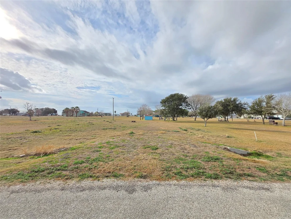 Unit for sale at 95 Stovall Drive, Palacios, TX 77465