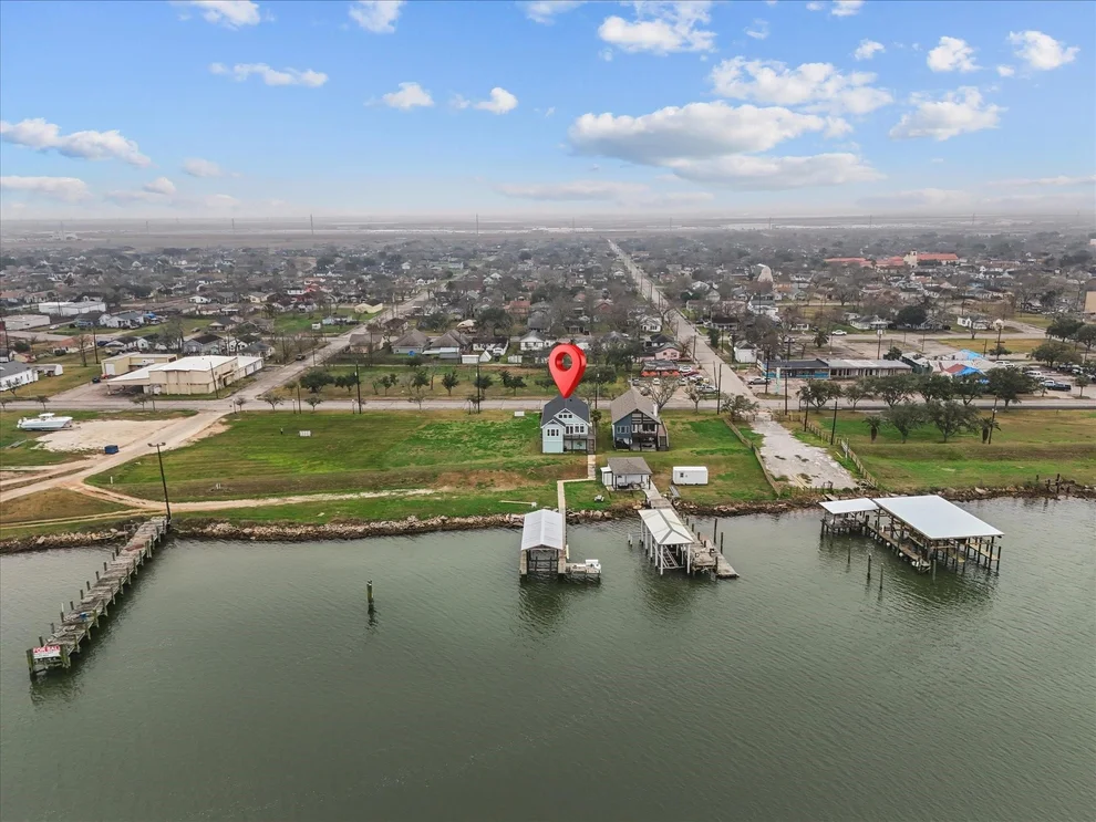 Unit for sale at 822 W 2nd Street, Freeport, TX 77541