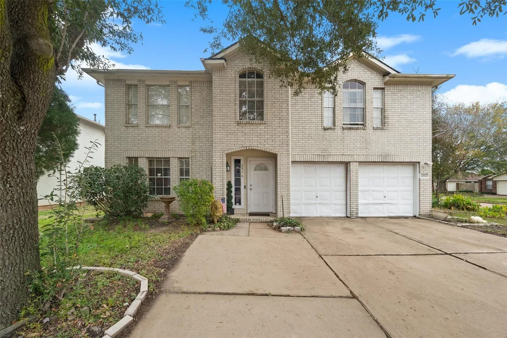 Unit for sale at 2514 Raintree Village Drive, Katy, TX 77449