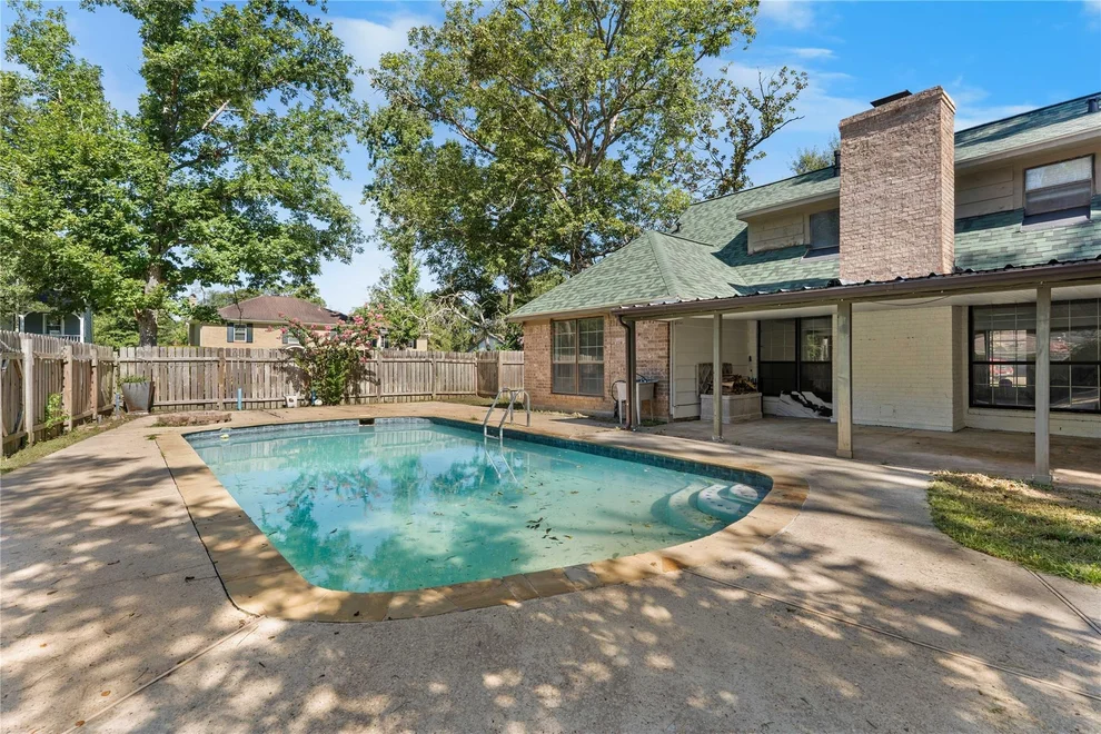 Unit for sale at 550 Gunston Court, Conroe, TX 77302