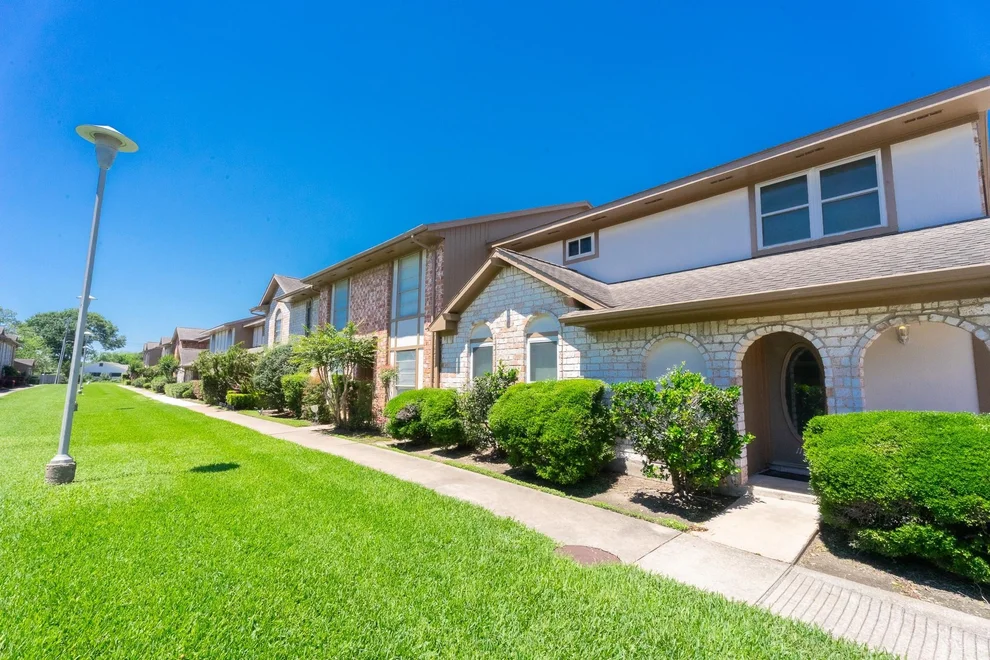 Unit for sale at 11531 Sabo Road, Houston, TX 77089