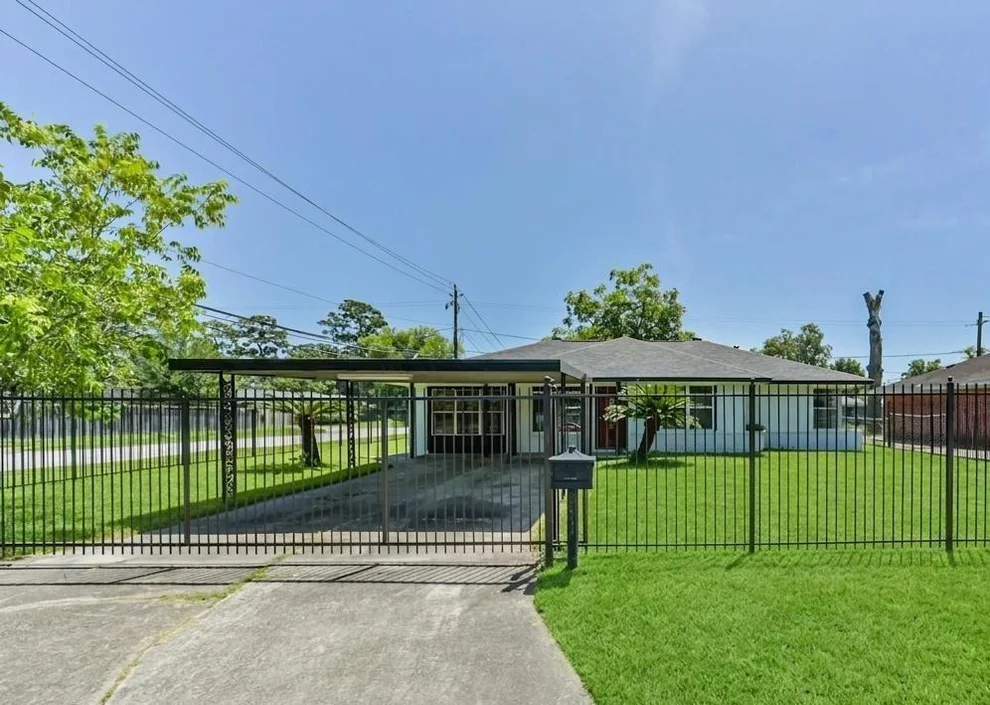 Unit for sale at 10434 Rockaway Drive, Houston, TX 77016