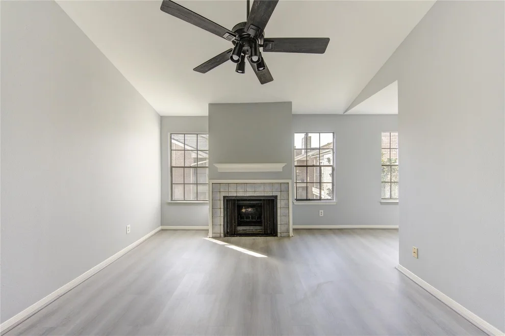 Unit for sale at 14600 Fonmeadow Drive, Houston, TX 77035