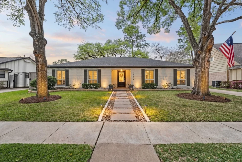 Unit for sale at 10619 Cranbrook Road, Houston, TX 77042