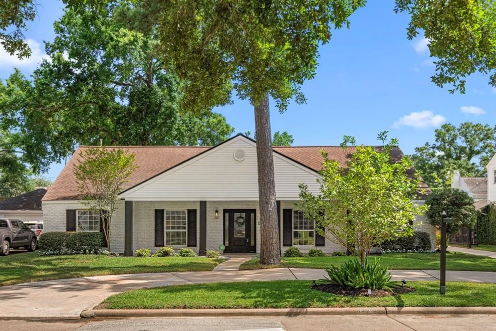 Unit for sale at 13919 Kimberley Lane, Houston, TX 77079