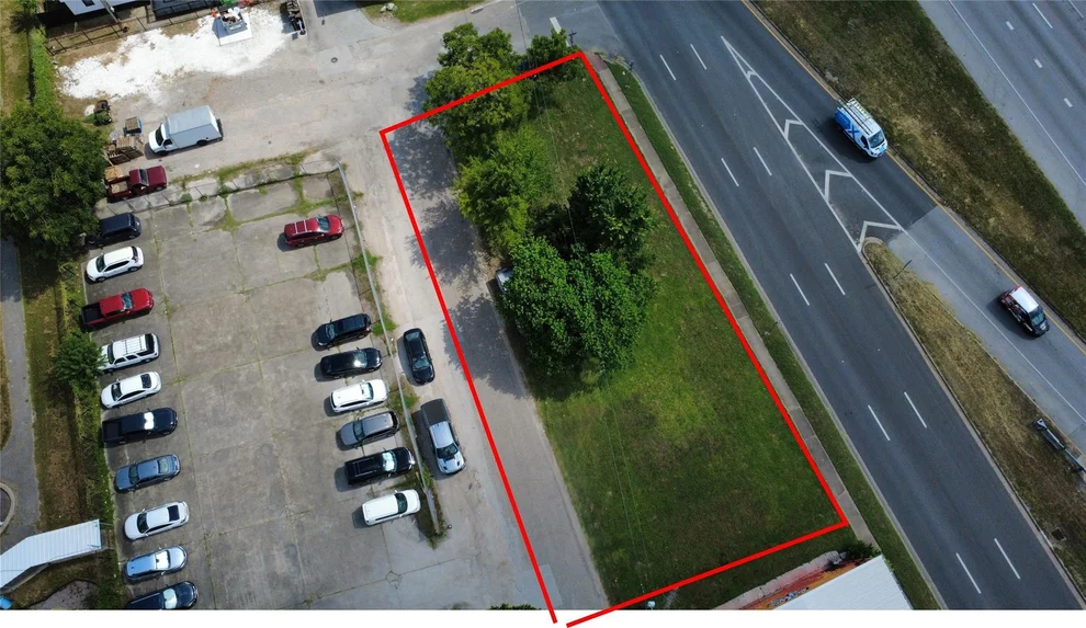 Unit for sale at 0 North Freeway, Houston, TX 77009