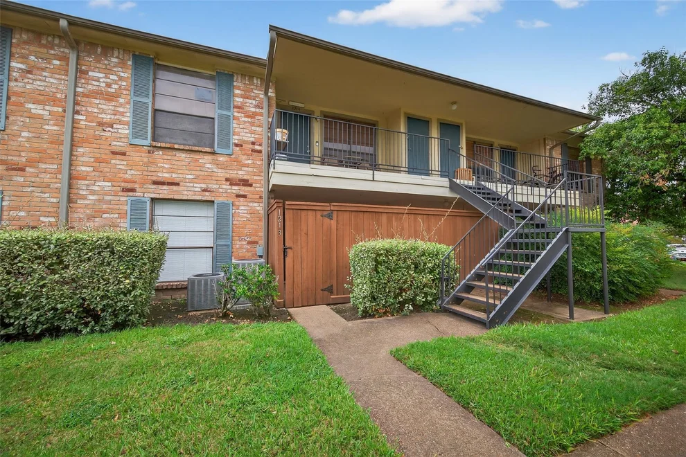 Unit for sale at 8801 Hammerly Boulevard, Houston, TX 77080
