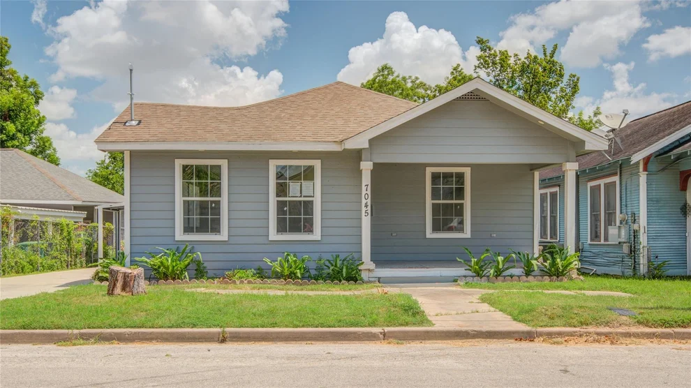Unit for sale at 7045 Avenue O, Houston, TX 77011