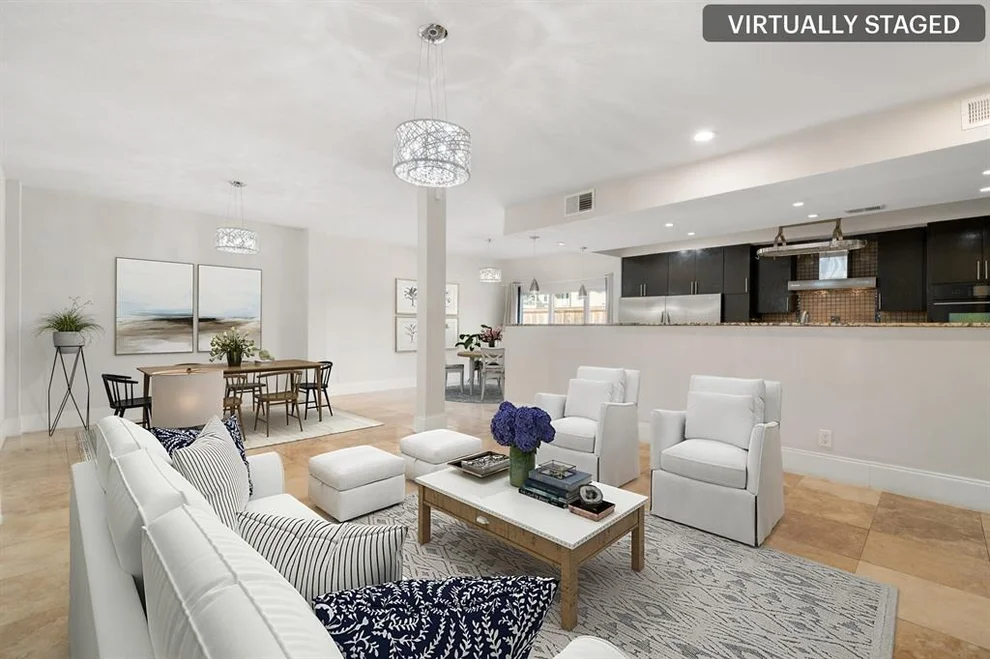 Unit for sale at 516 S Post Oak Lane, Houston, TX 77056