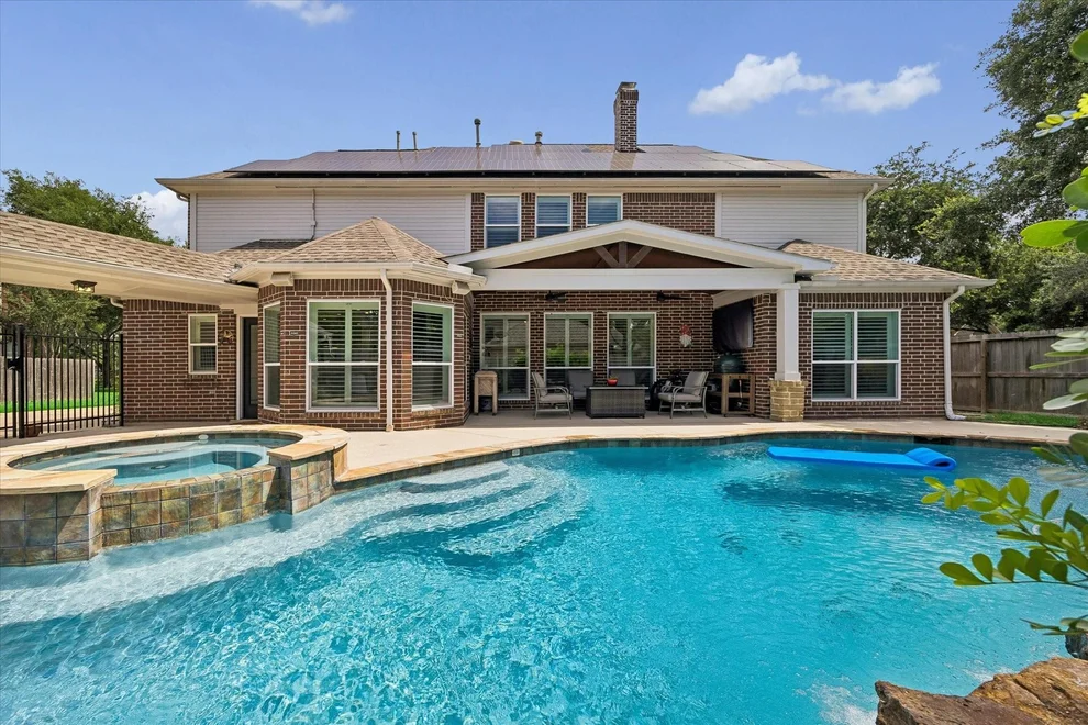 Unit for sale at 26 Epping Forest Way, Sugar Land, TX 77479