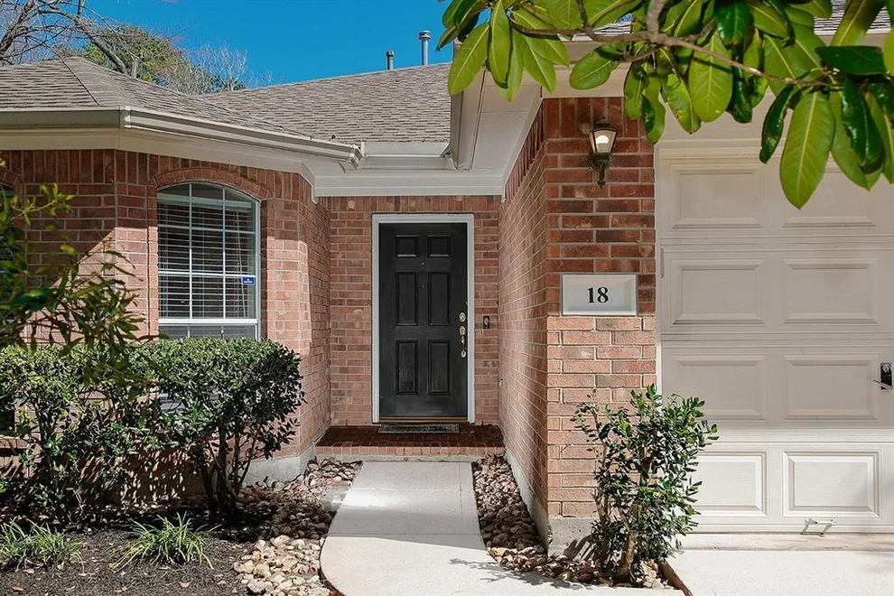 Unit for sale at 18 S Bristol Gate Place, The Woodlands, TX 77380