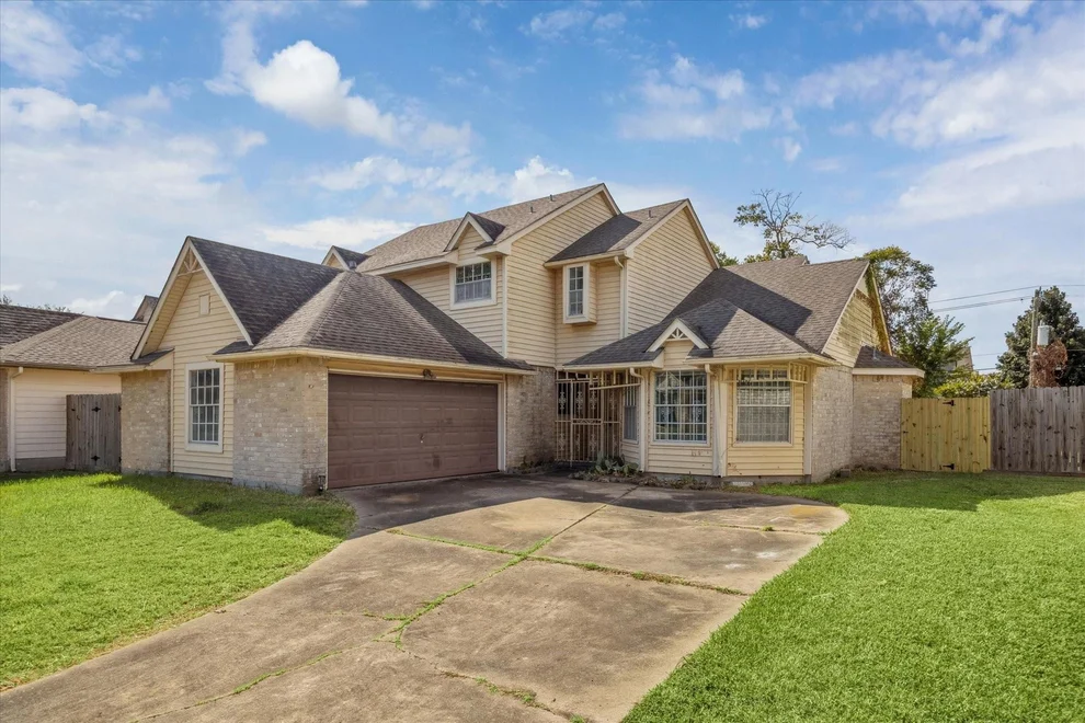 Unit for sale at 11406 Caesar Drive, Houston, TX 77477
