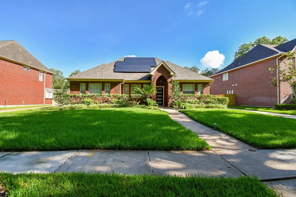 Unit for sale at 16914 Ascot Meadow Drive, Sugar Land, TX 77479