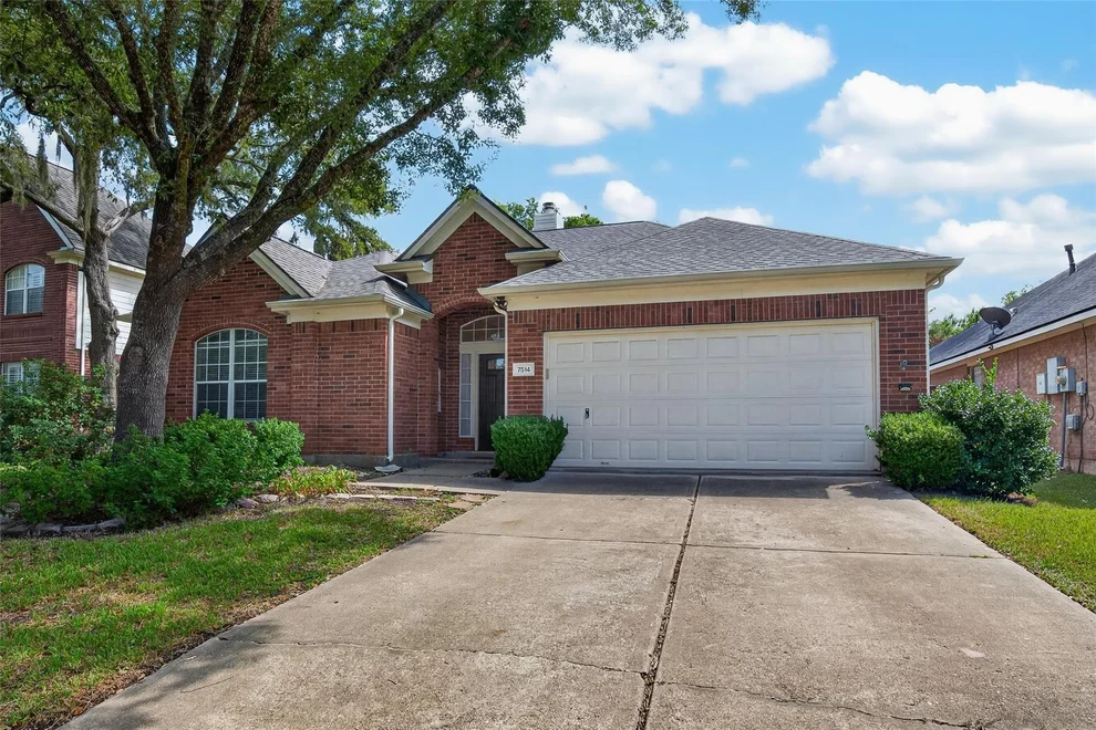 Unit for sale at 7514 Broken Oak Lane, Sugar Land, TX 77479