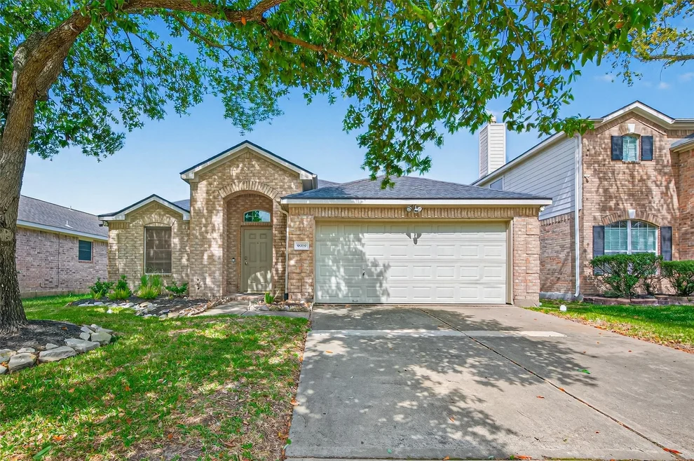 Unit for sale at 9919 Driftwood Park Drive, Houston, TX 77095