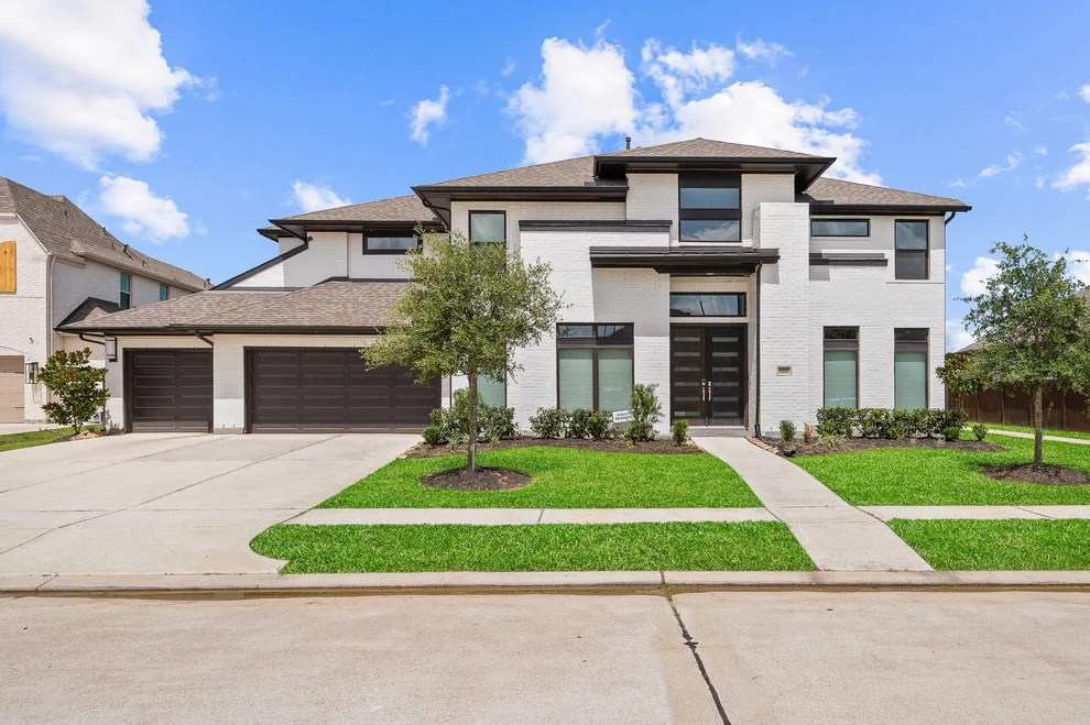 Unit for sale at 6618 Mirabeau Lane, Katy, TX 77493