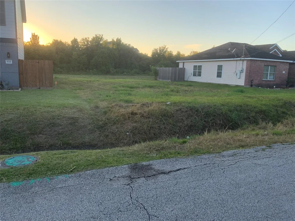 Unit for sale at 0 Buffum Street, Houston, TX 77051