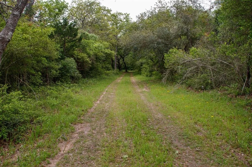 Unit for sale at 0 Hickory Place, Weimar, TX 78962