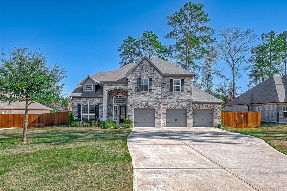 Unit for sale at 307 Hidden Bend Court, Magnolia, TX 77354