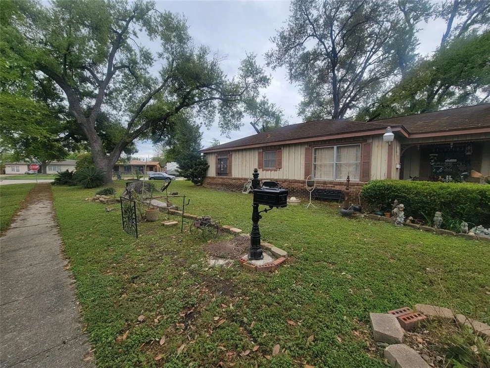 Unit for sale at 8209 Western Drive, Houston, TX 77055