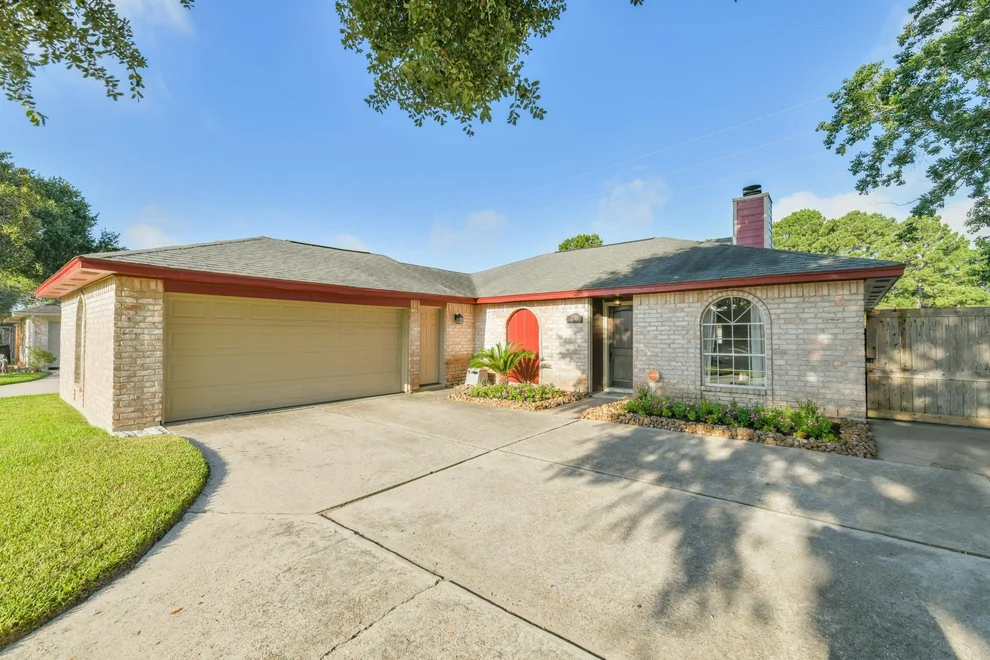 Unit for sale at 11431 Bonaparte Drive, Cypress, TX 77429