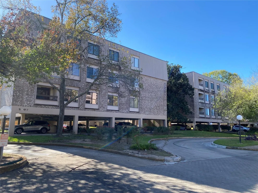 Unit for sale at 2207 S Braeswood Boulevard, Houston, TX 77030