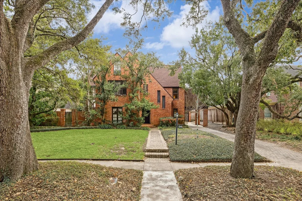 Unit for sale at 2345 Blue Bonnet Boulevard, Houston, TX 77030