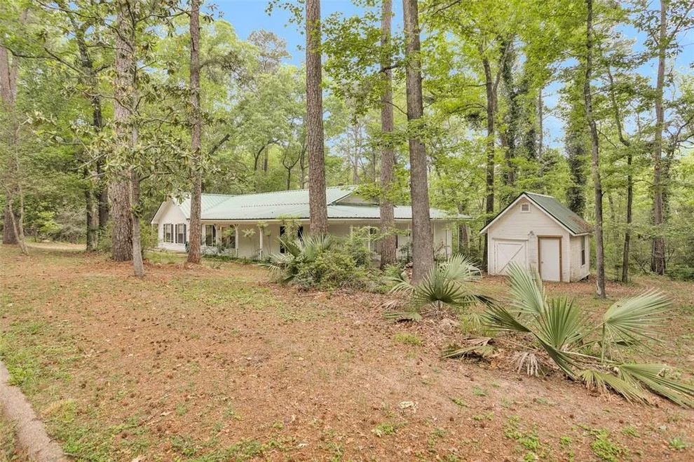 Unit for sale at 24614 Spruce, Huntsville, TX 77320