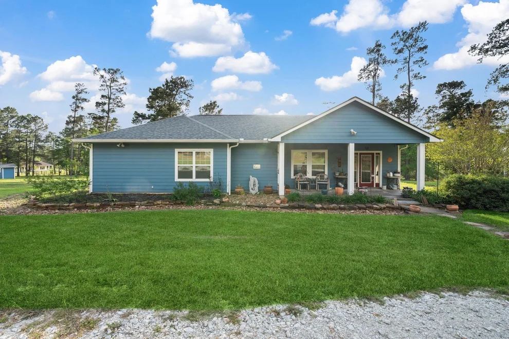 Unit for sale at 94 Fm 3179 Road, Huntsville, TX 77340