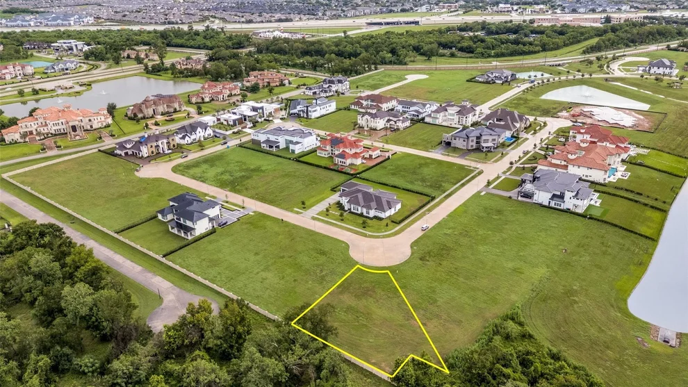 Unit for sale at 62 Alexandra Way Circle, Richmond, TX 77469