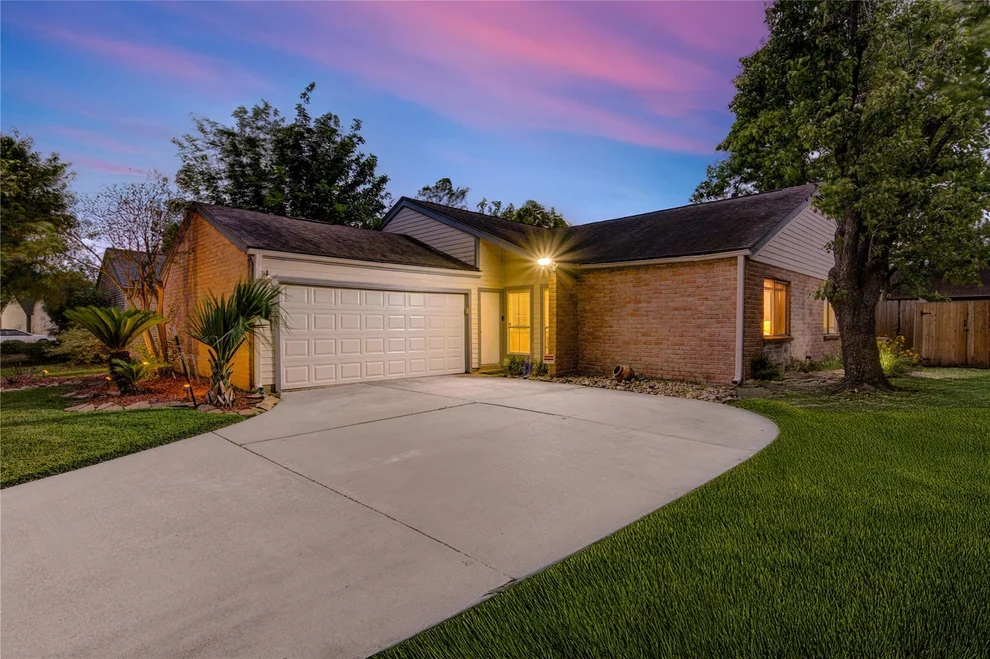 Unit for sale at 11815 Poplar Creek Drive, Houston, TX 77077