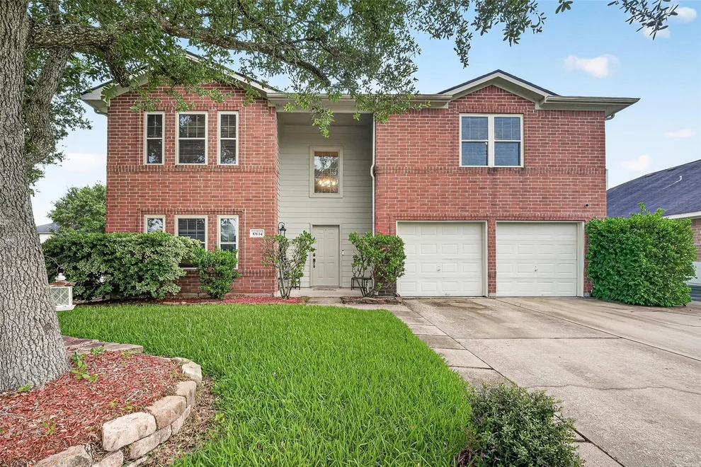 Unit for sale at 10634 Redwood Drive, Baytown, TX 77523