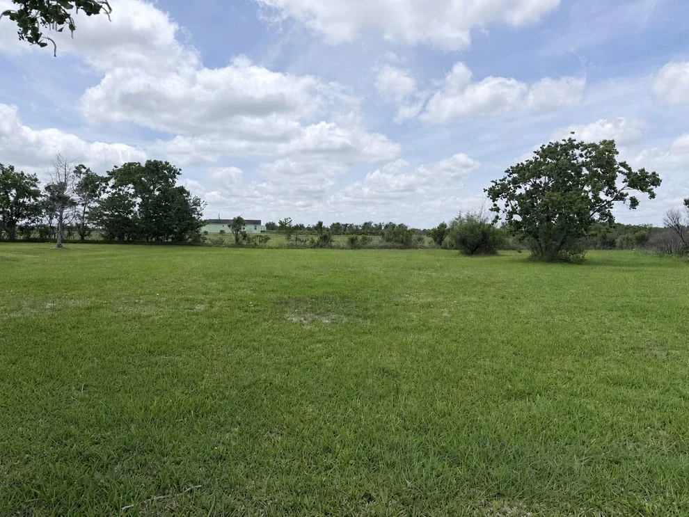 Unit for sale at Lots 5,6 Bastrop Street, Angleton, TX 77515