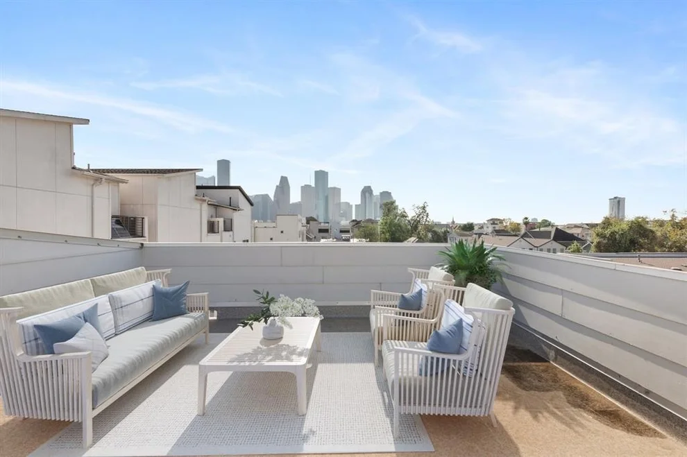 Unit for sale at 1205 Summer Street, Houston, TX 77007