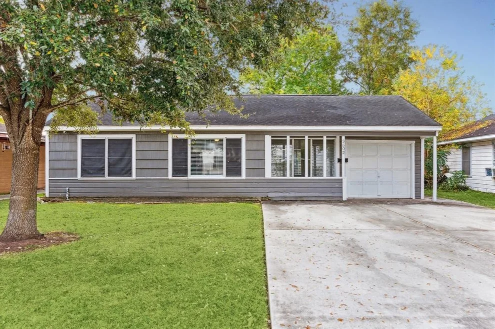 Unit for sale at 3602 Minglewood Boulevard, Houston, TX 77023