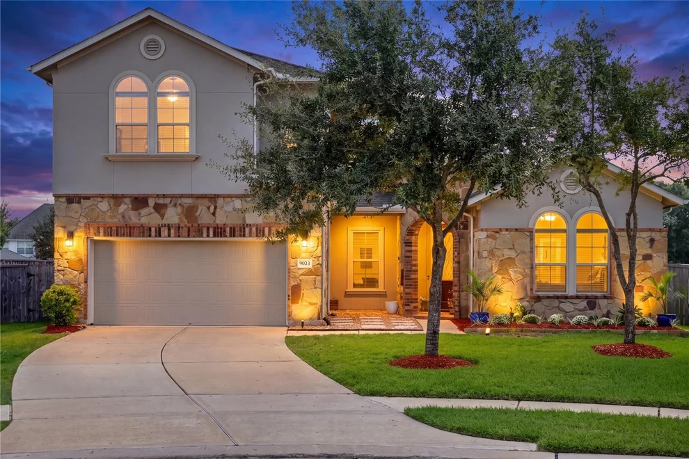 Unit for sale at 9612 Eden Ridge Lane, Pearland, TX 77584