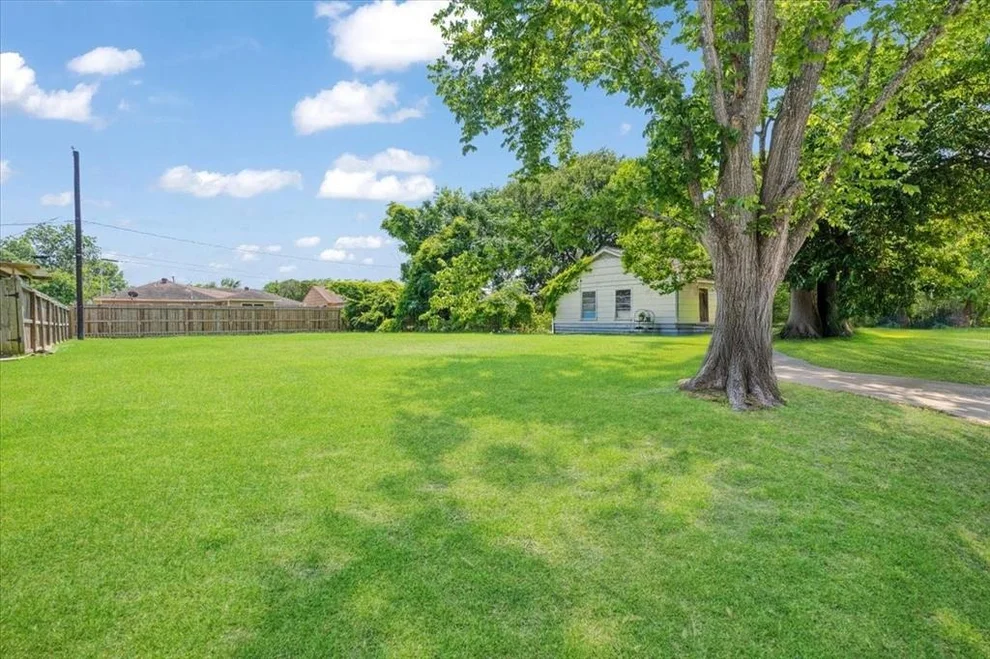 Unit for sale at 1807 Ontario Street, Baytown, TX 77520