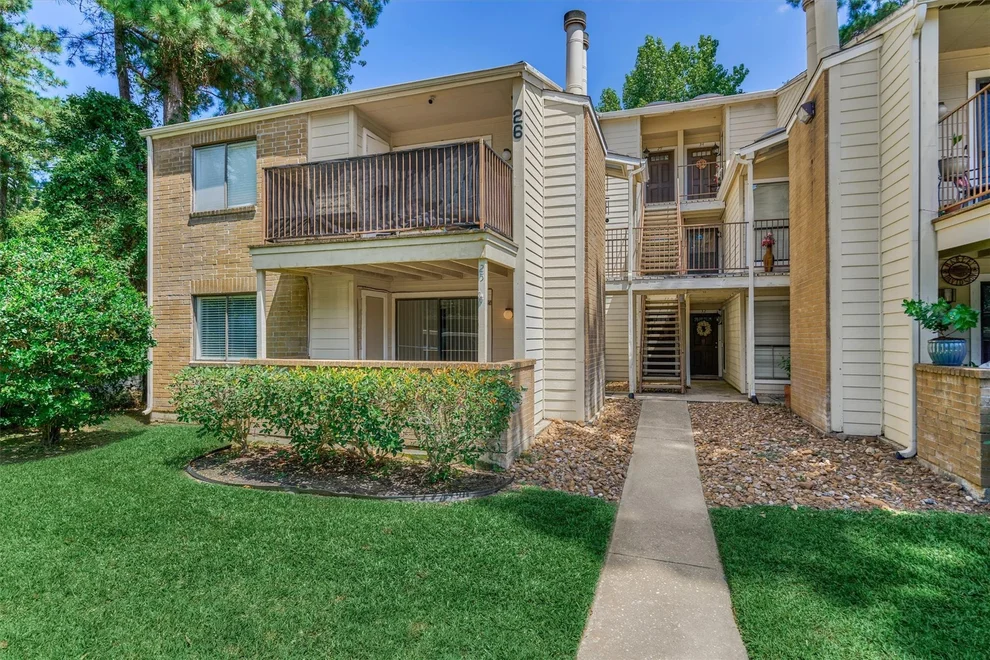 Unit for sale at 3500 Tangle Brush Drive, The Woodlands, TX 77381