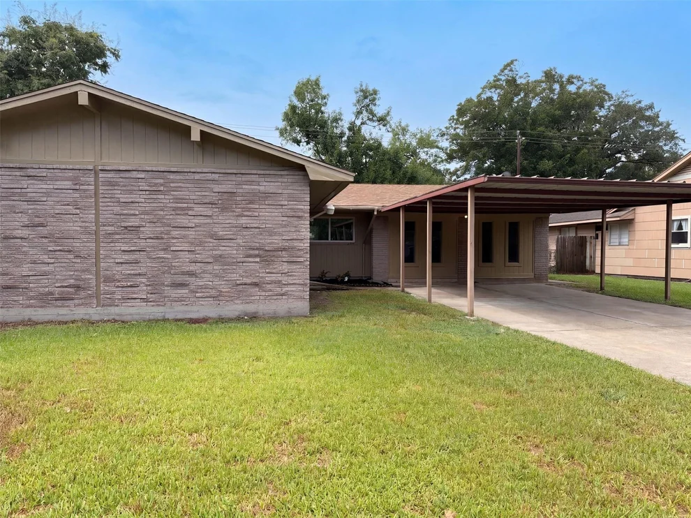 Unit for sale at 7706 Marinette Drive, Houston, TX 77074