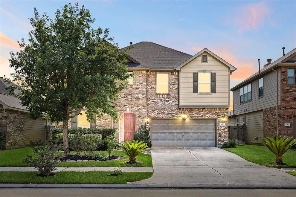 Unit for sale at 4911 Lattimore Creek Drive, Houston, TX 77084