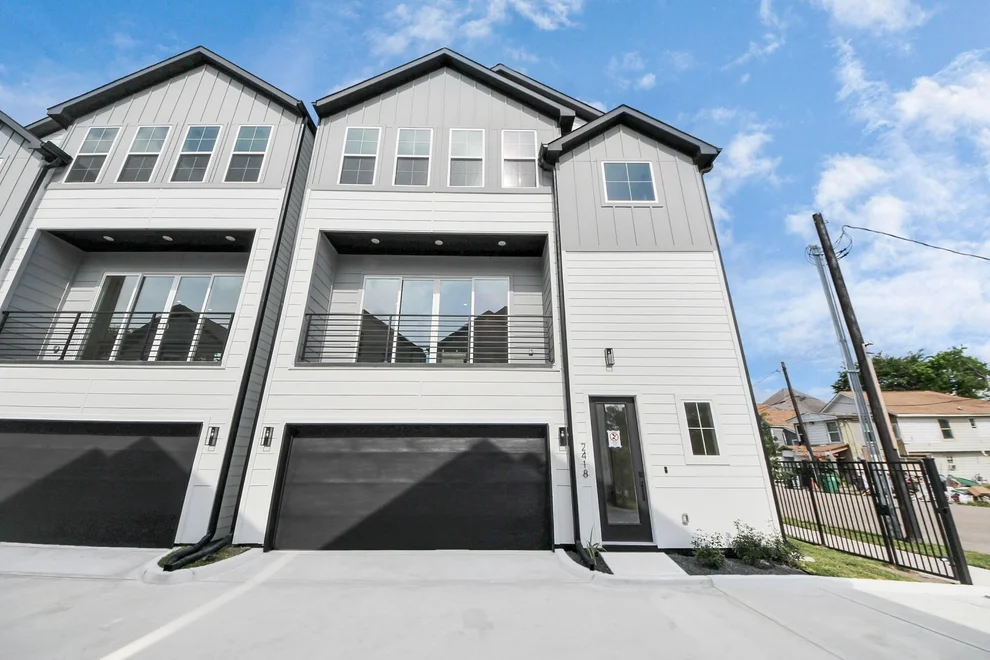 Unit for sale at 2418 Harrington Street, Houston, TX 77026