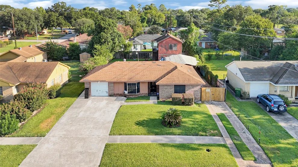 Unit for sale at 247 E Janisch Road, Houston, TX 77022