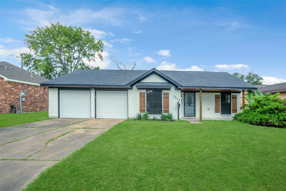 Unit for sale at 7314 Nightingale Circle, Texas City, TX 77591