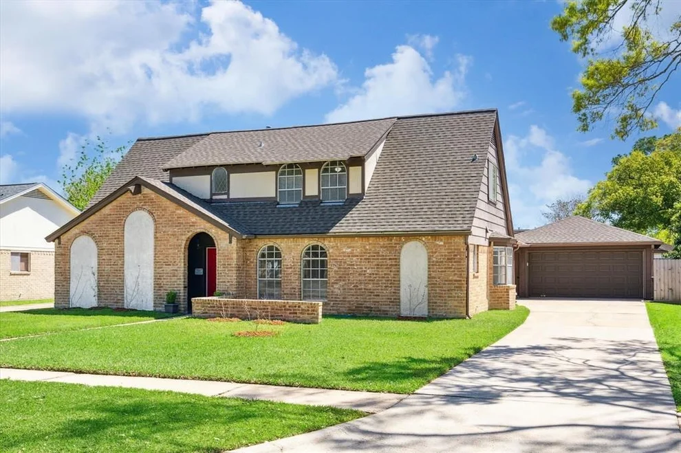 Unit for sale at 16426 Heatherdale Drive, Houston, TX 77059