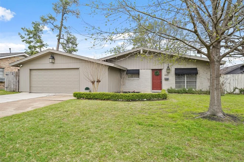 Unit for sale at 4122 Gardendale Drive, Houston, TX 77092