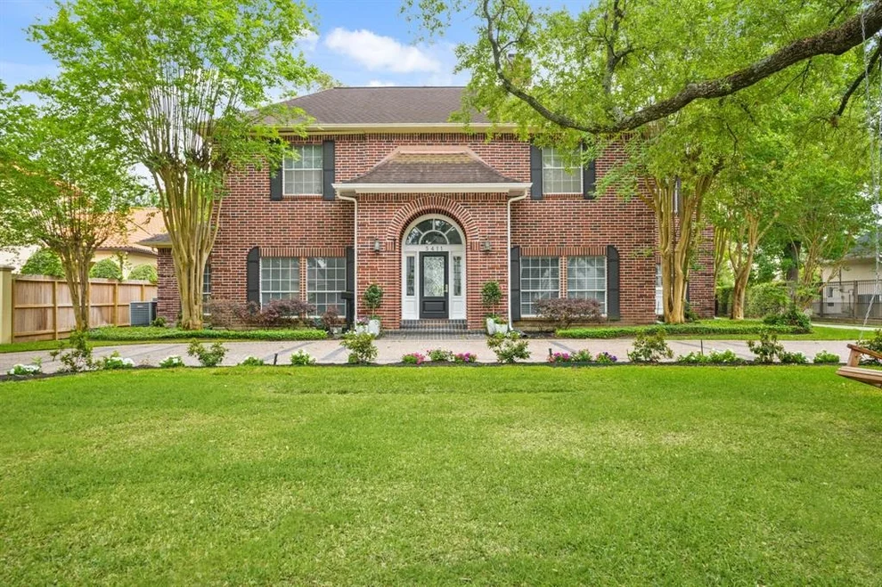 Unit for sale at 5411 Pine Street, Bellaire, TX 77401