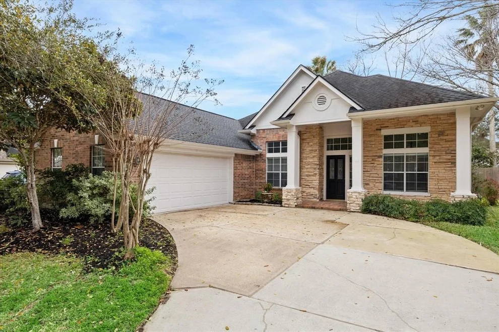Unit for sale at 4722 Robins Way, Sugar Land, TX 77479