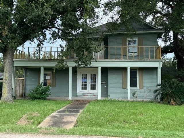 Unit for sale at 2004 Matthew Street, Bay City, TX 77414