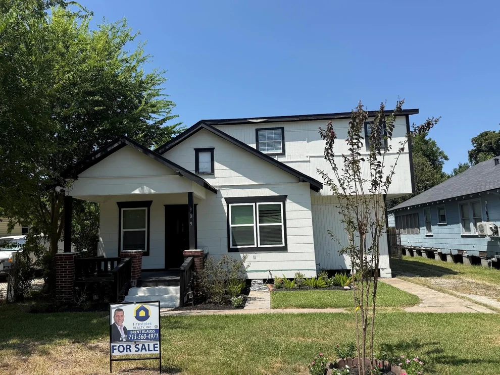 Unit for sale at 909 King Street, Houston, TX 77022